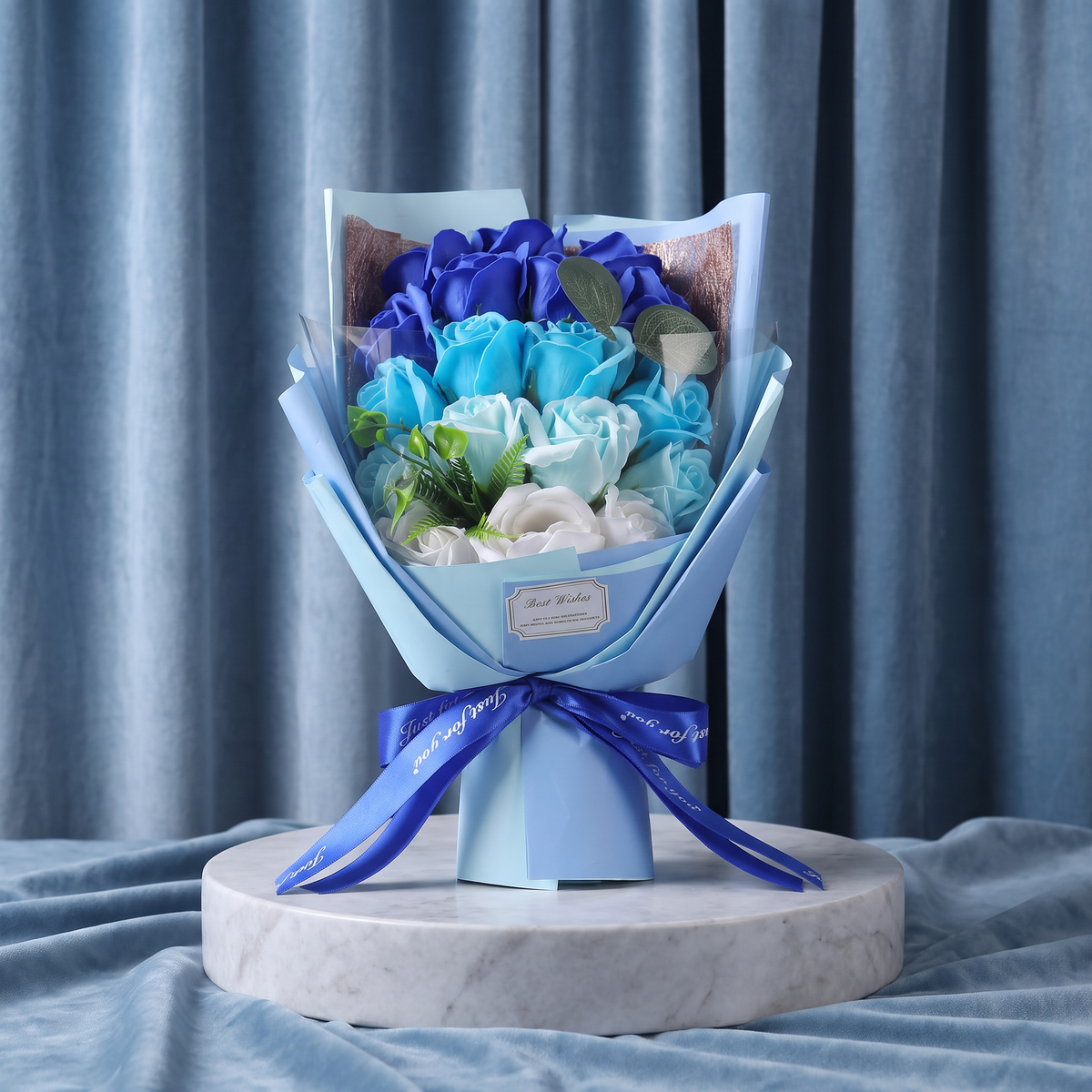 Coffret Rose Dorée, Bleu Dégradé – niebieskie cieniowane róże z mydła
